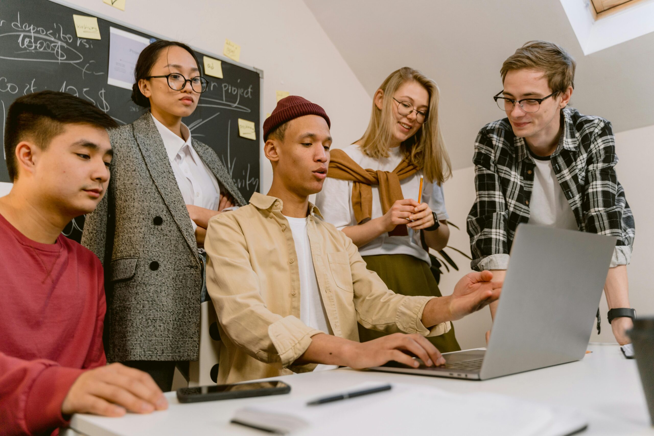 IT Roles You Can Nearshore Outsource to Colombia