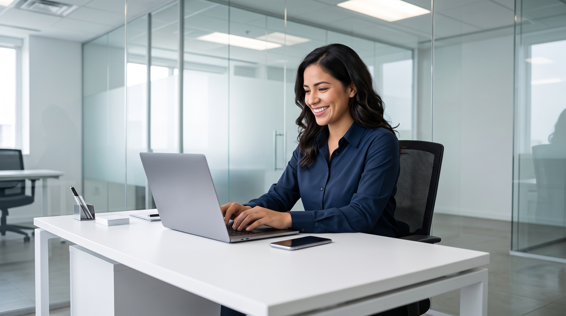 latina expert working on laptop for SEO specialists outsourcing
