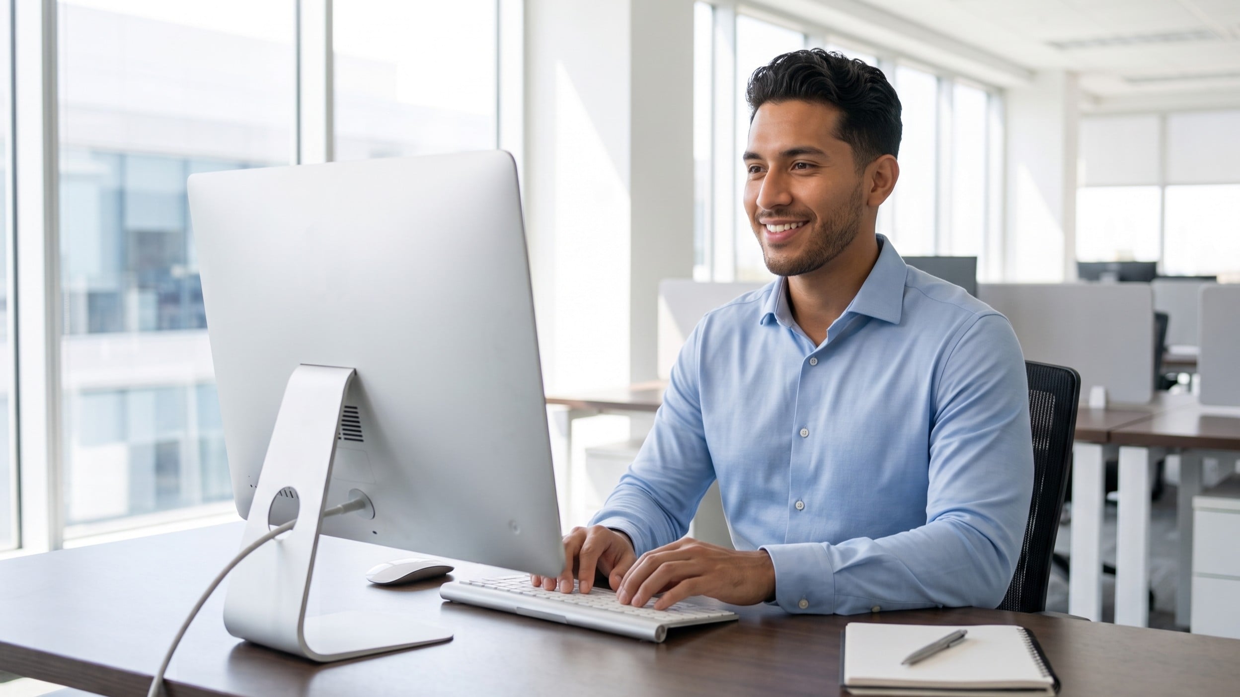Office worker acting as an offshore member services specialist